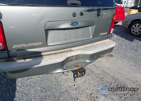 1999 Ford Explorer Eddie Bauer/Limited/Xlt from USA, damaged, VIN 1FMZU35P3XUC87514